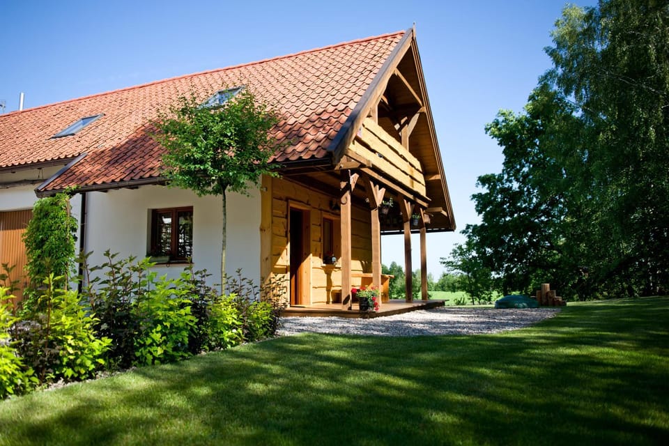 Facade/entrance, Garden