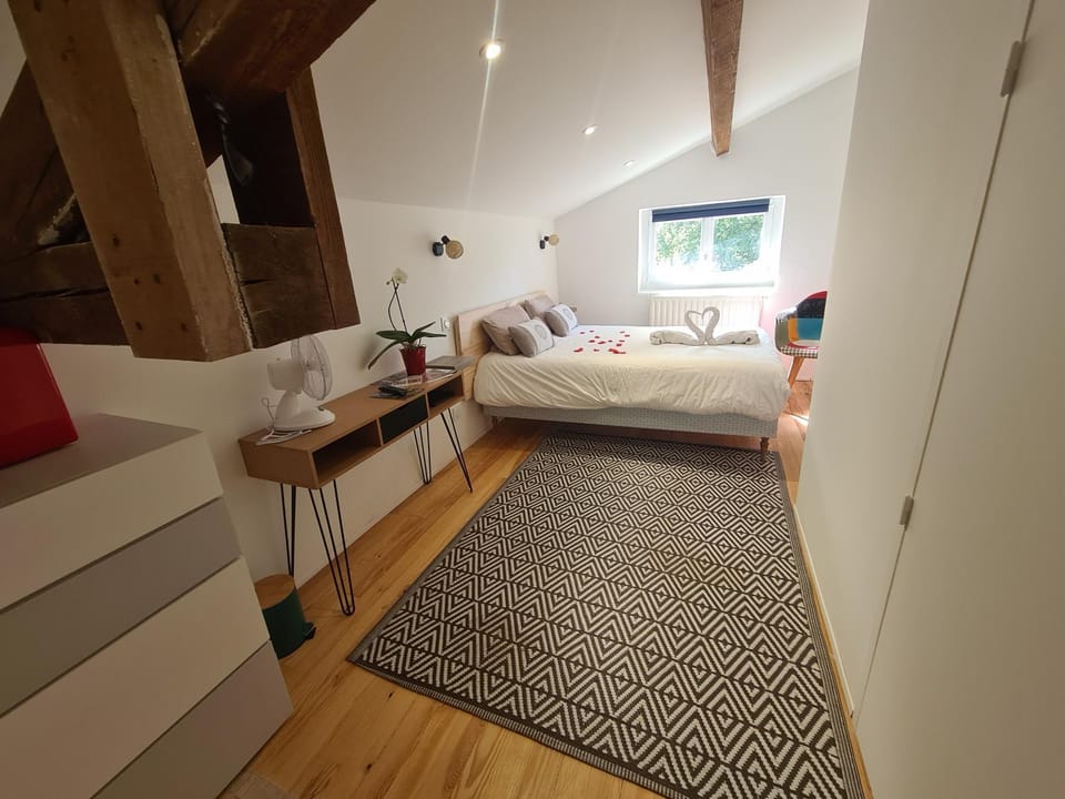 Jade room Vacation rental in Auvergne-Rhône-Alpes