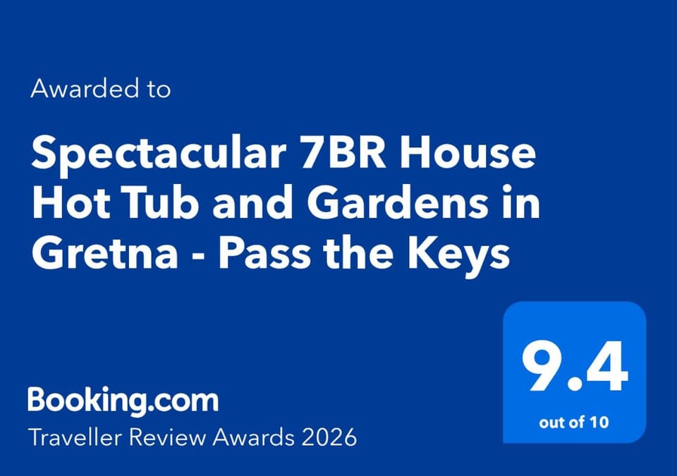 Spectacular 7BR House Hot Tub and Gardens in Gretna - Pass the Keys House in Gretna Green