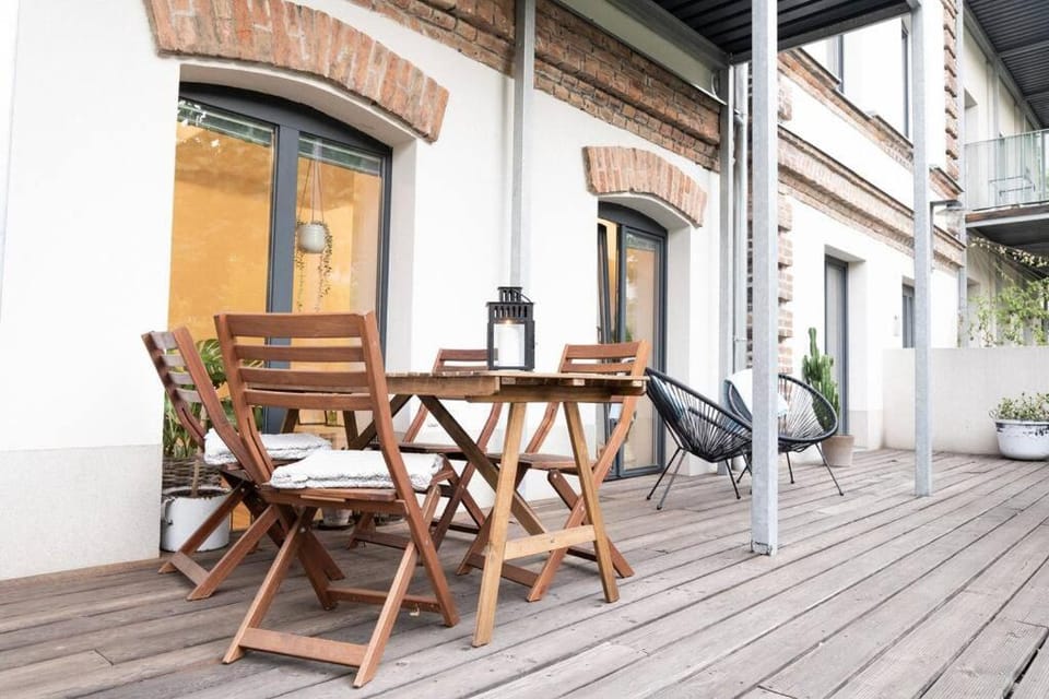 Property building, View (from property/room), Balcony/Terrace, Seating area