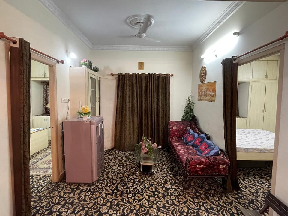 A to Z Guest House Apartment in Hyderabad