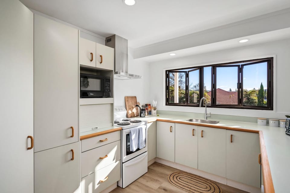 Kitchen or kitchenette, dishwasher, minibar, pet friendly, stove