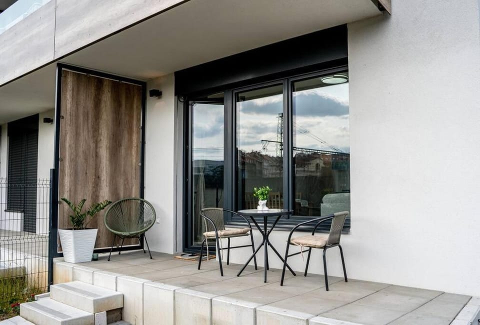 Balcony/Terrace, Seating area, Dining area