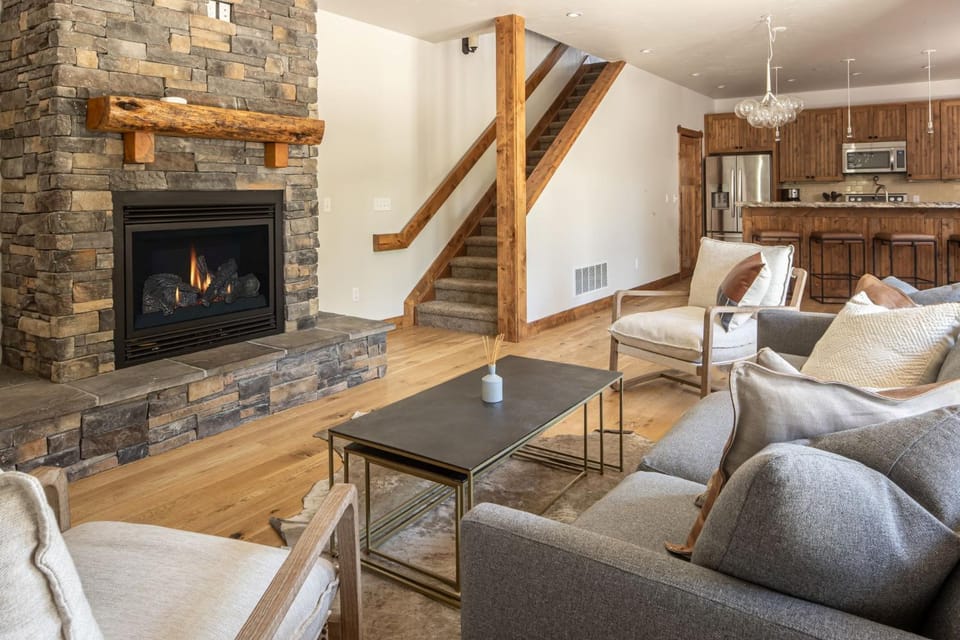 Essentia Townhome 167A House in Big Sky