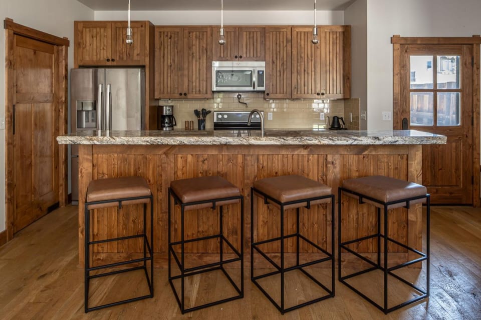 Essentia Townhome 167A House in Big Sky