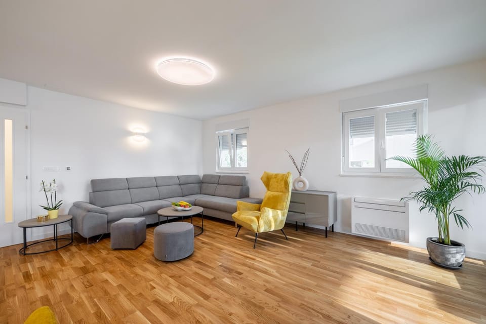 Casa Linda Apartment in Podstrana
