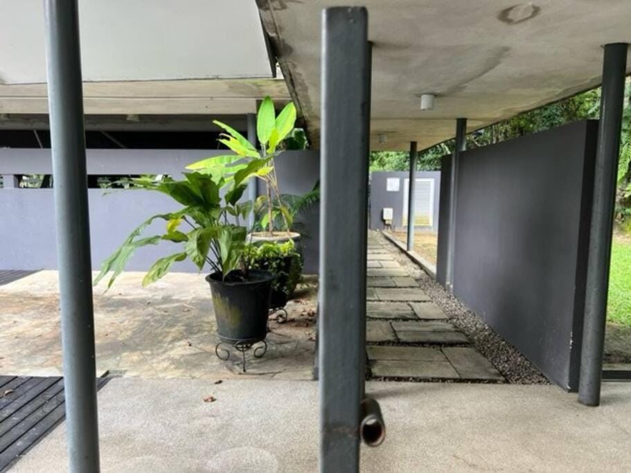 Bungalow with Pool Karaoke PJ 12 Villa in Petaling Jaya