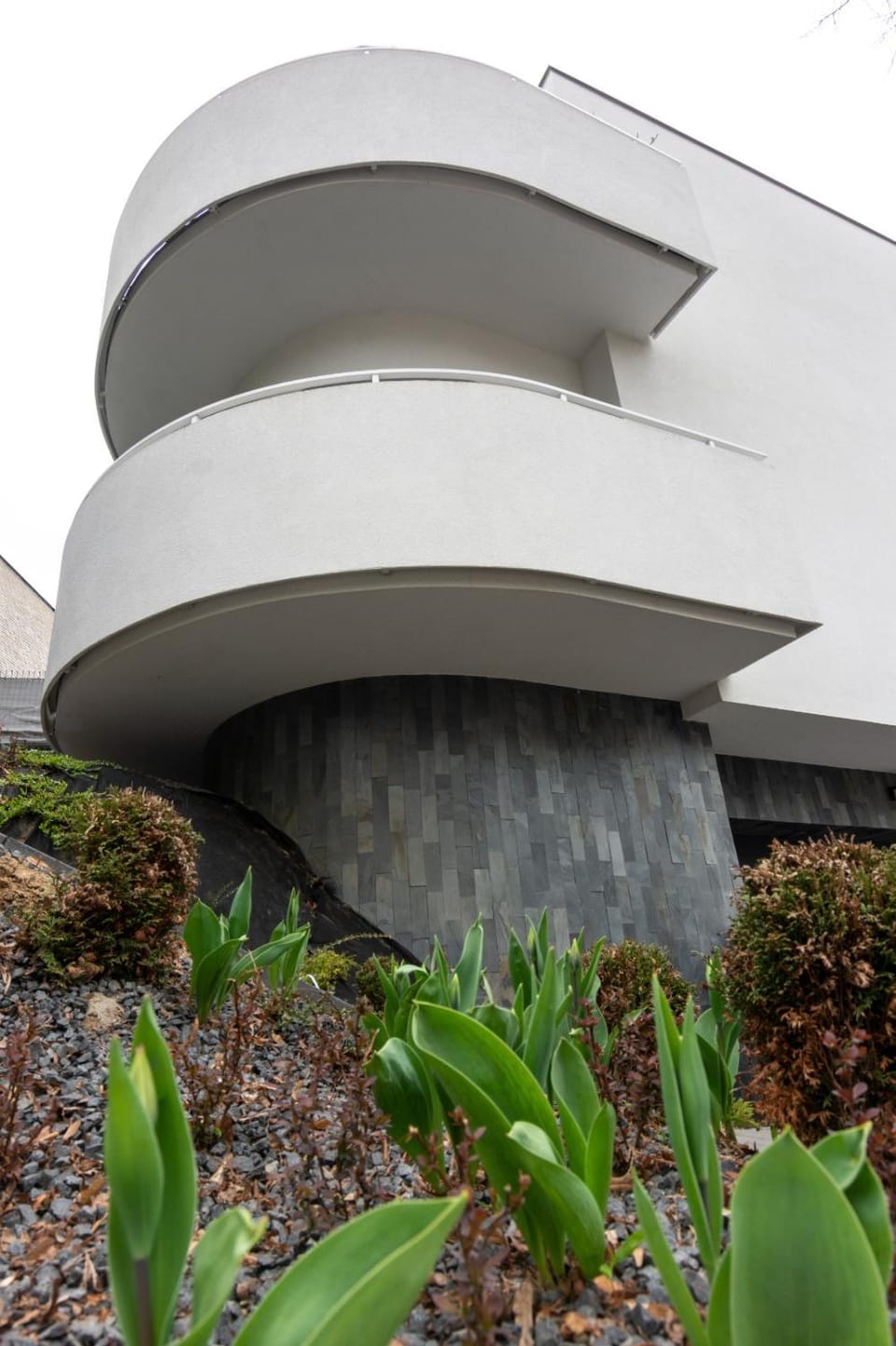 Property building, Day