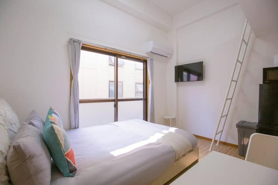 閑静な住宅街_暖かく居心地の良いデザイン YoY-6 Apartment in Shinjuku