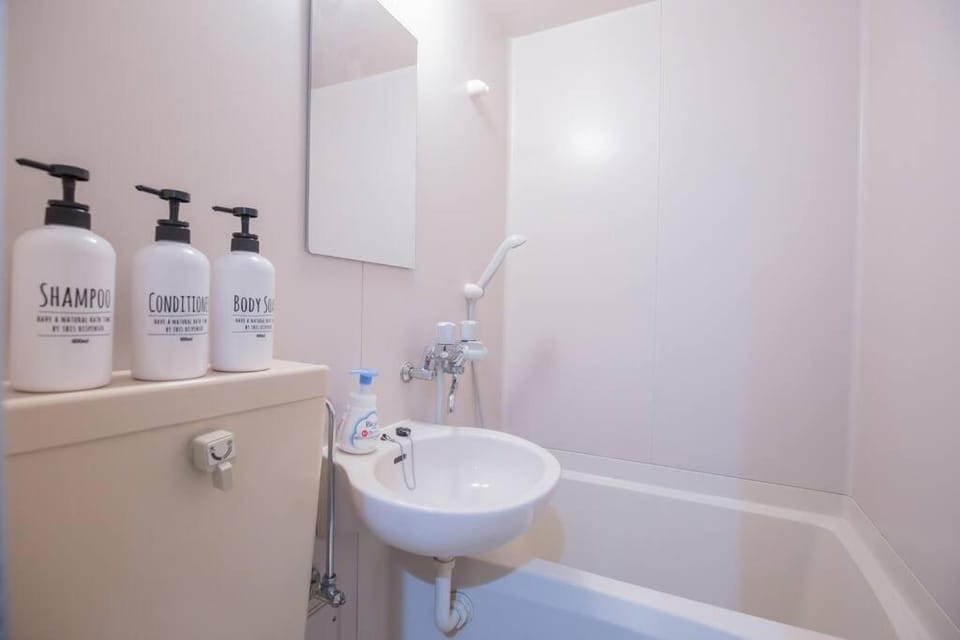 閑静な住宅街_暖かく居心地の良いデザイン YoY-6 Apartment in Shinjuku