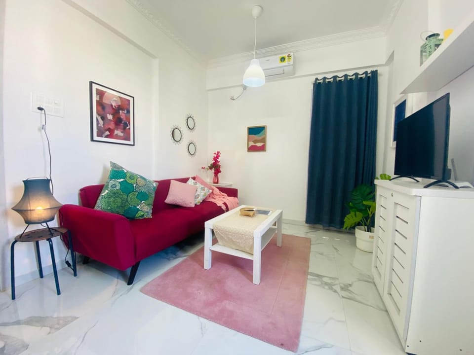 TV and multimedia, Living room, Photo of the whole room, Seating area