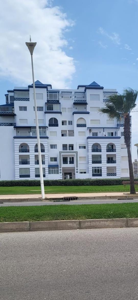 Property building, Day, Landmark view