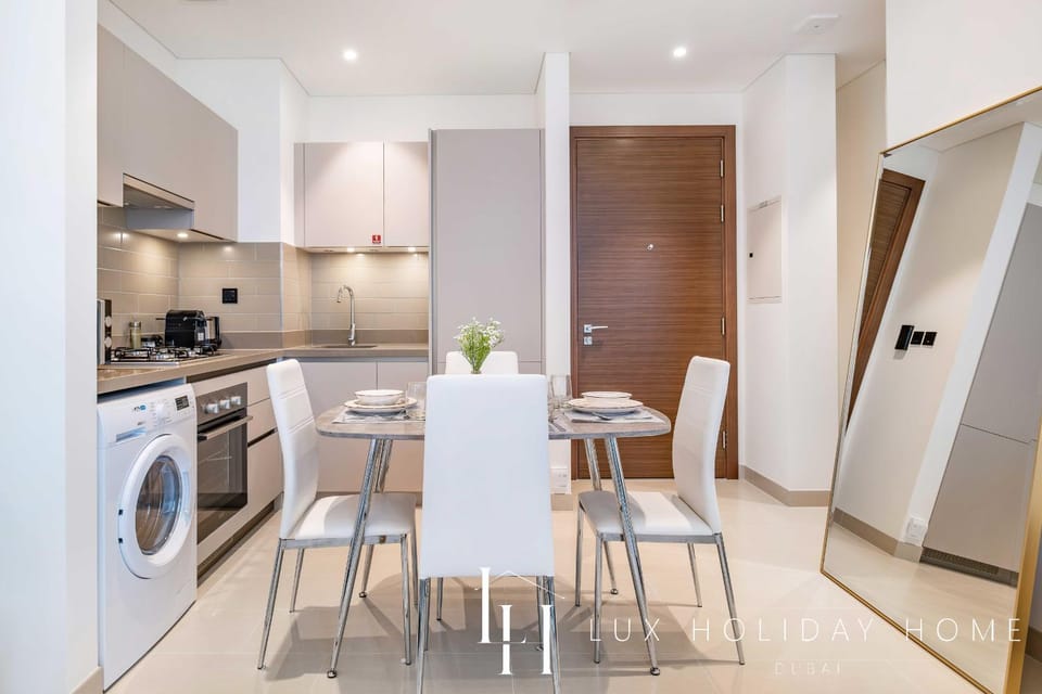 Kitchen or kitchenette, Living room, Dining area
