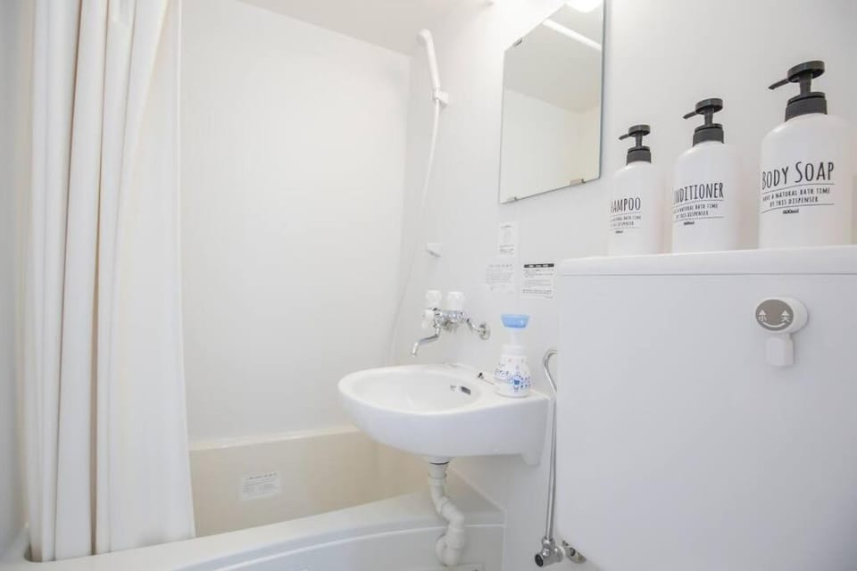 閑静な住宅街_暖かく居心地の良いデザイン SoW-2 Apartment in Shinjuku