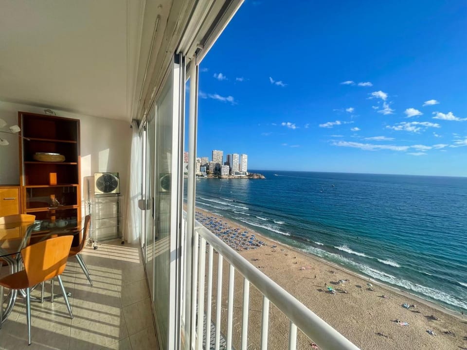 Torre Yago Seafront Levante Beach Apartment in Benidorm