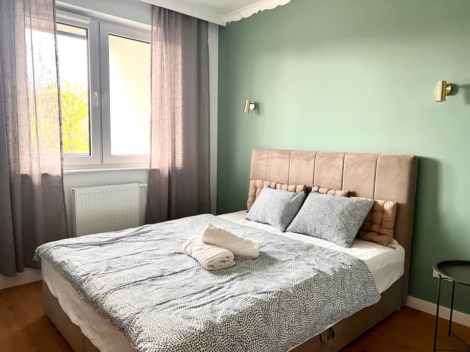 Gold Sleep nowy apartament z jacuzzi na wyłączność Apartment in Wroclaw