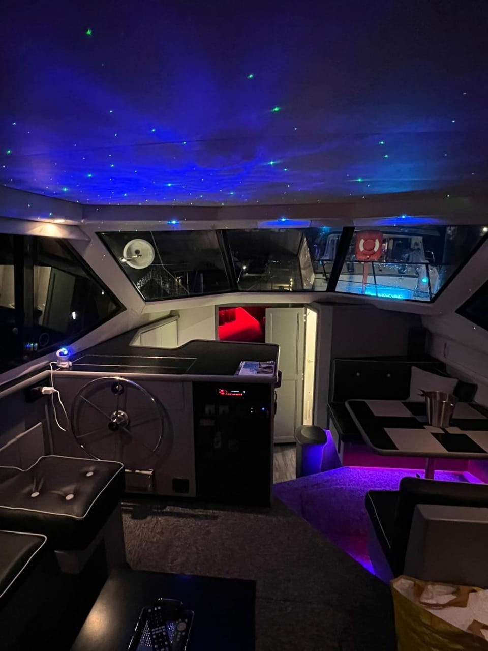 TV and multimedia, City view, Sea view, VIP