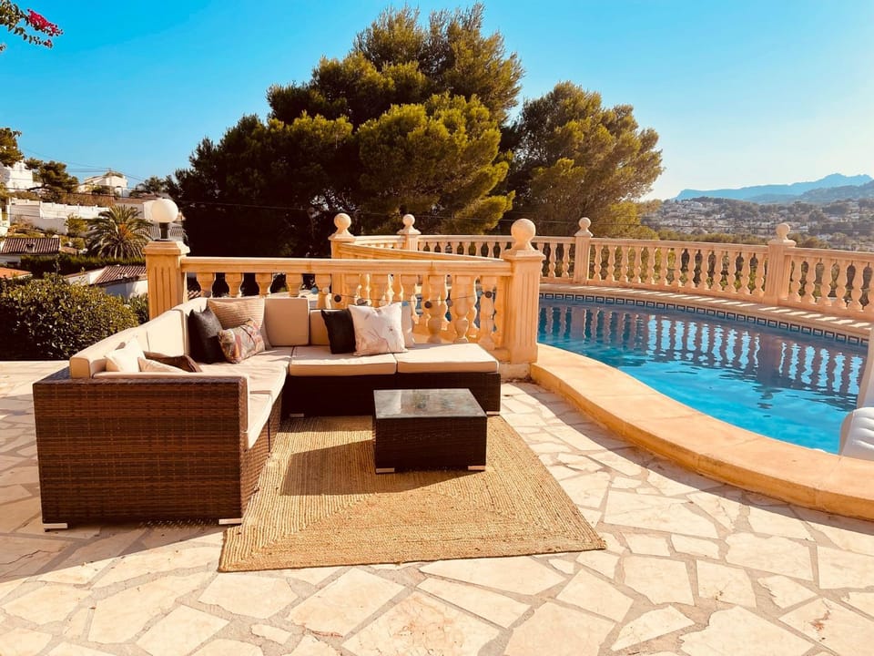 Patio, Natural landscape, Balcony/Terrace, Mountain view, Pool view, Swimming pool, sunbed