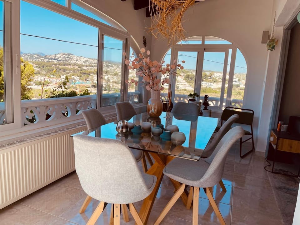 Patio, Natural landscape, Dining area, Mountain view, Pool view