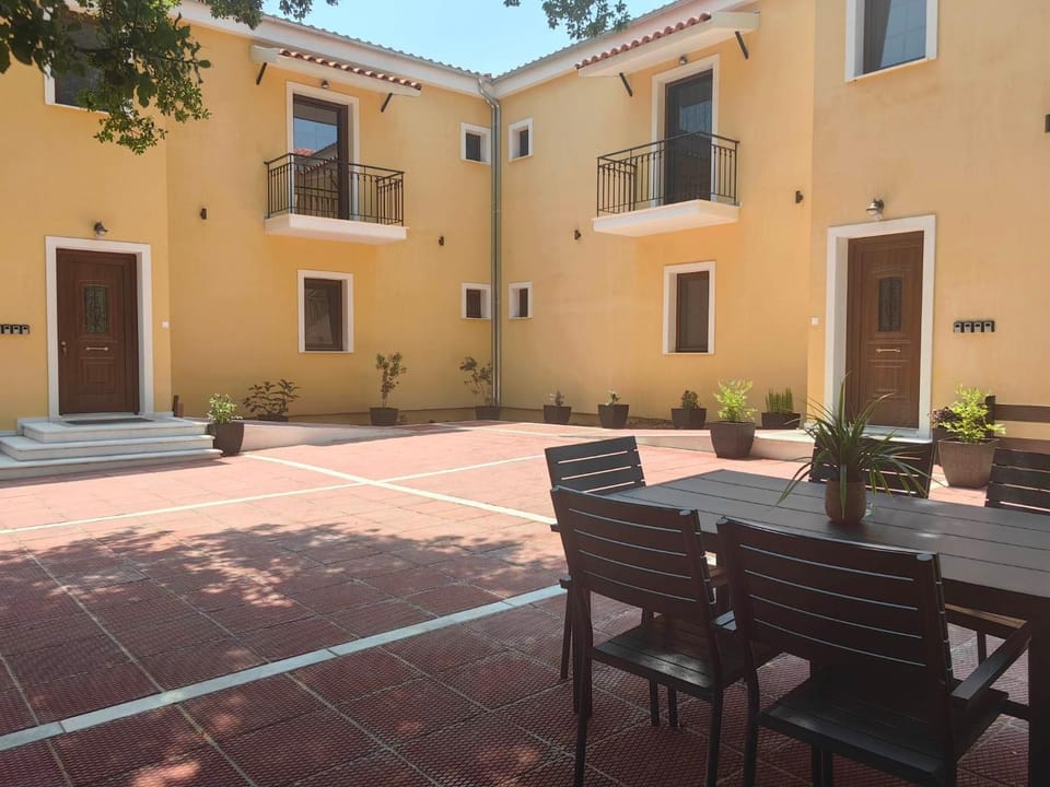Property building, Patio, Garden