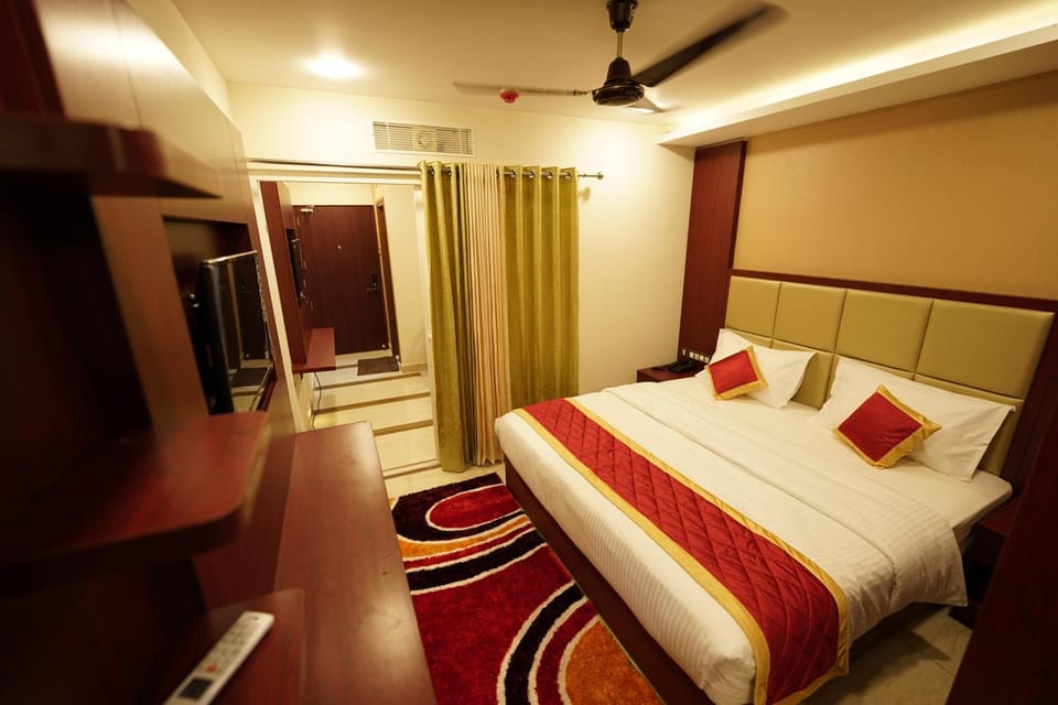 Hotel Newline Orchid Hotel in Kerala