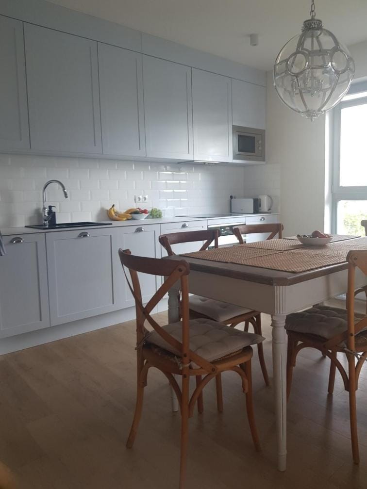 Kitchen or kitchenette, Dining area, minibar, pet friendly, stove