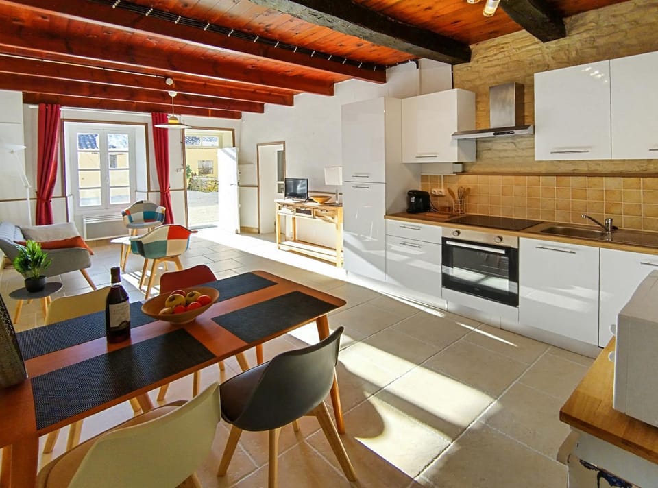 L'ancien Cafe - Suites and Gites Bed and Breakfast in Nouvelle-Aquitaine