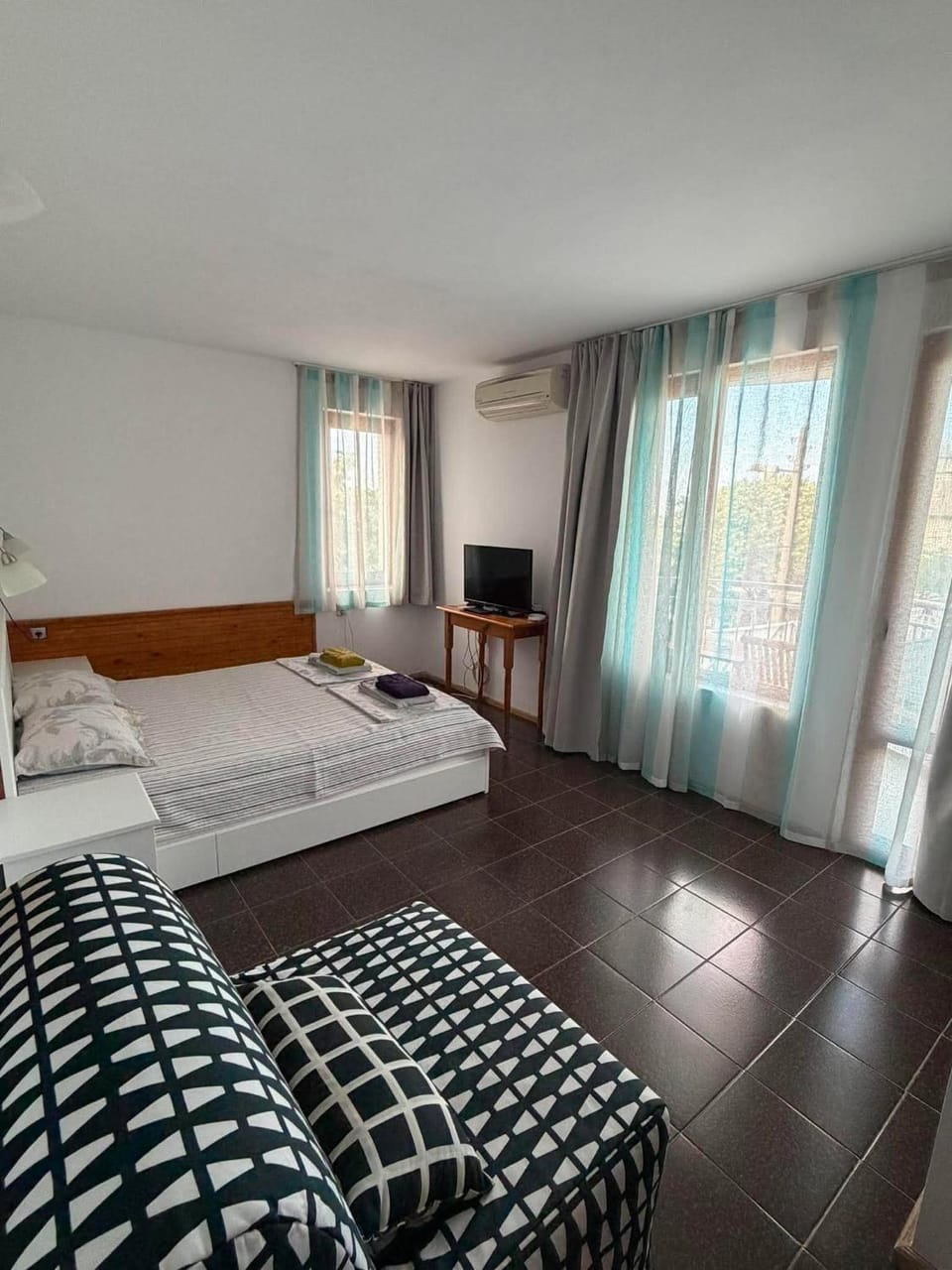 Guest House Karavida Bed and Breakfast in Burgas Province