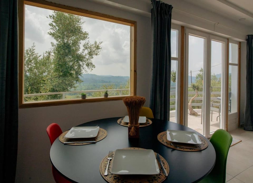 Natural landscape, Living room, Seating area, Dining area, Mountain view