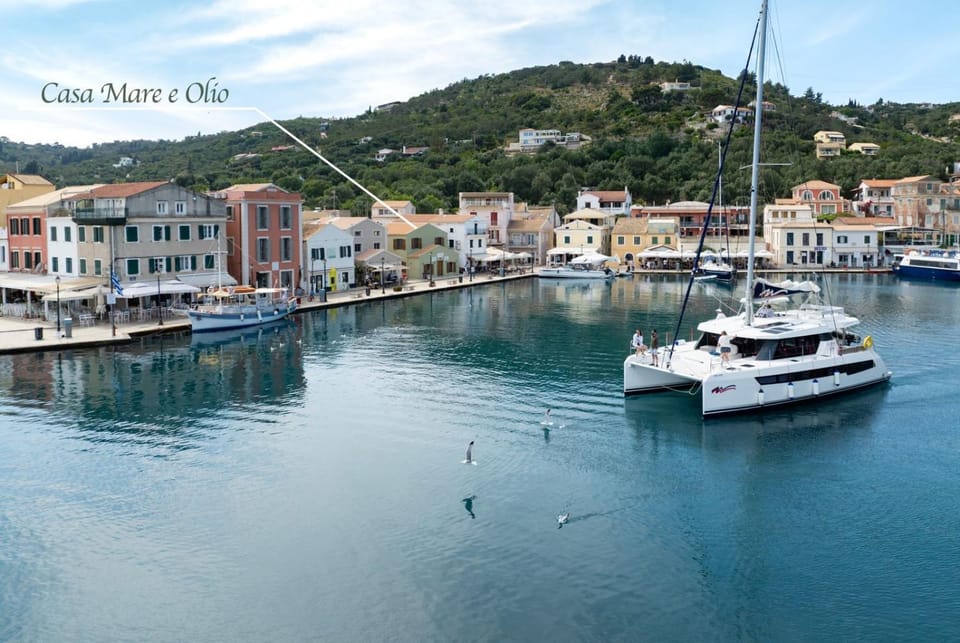 Casa Mare e Olio by All About Paxos Apartment in Gaios