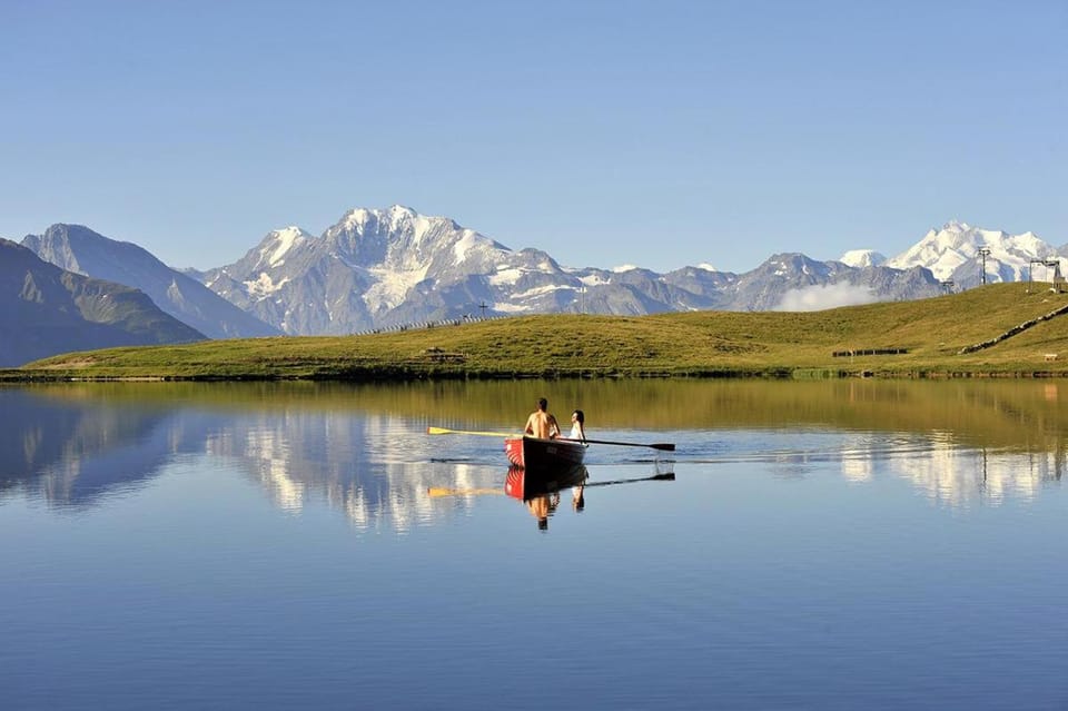 People, Natural landscape, Activities, Mountain view