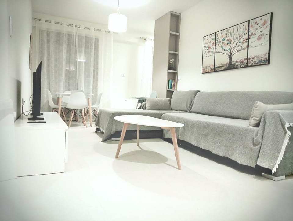 Pearl Suite Marousi -New Build- Private Parking Apartment in Decentralized Administration of Attica