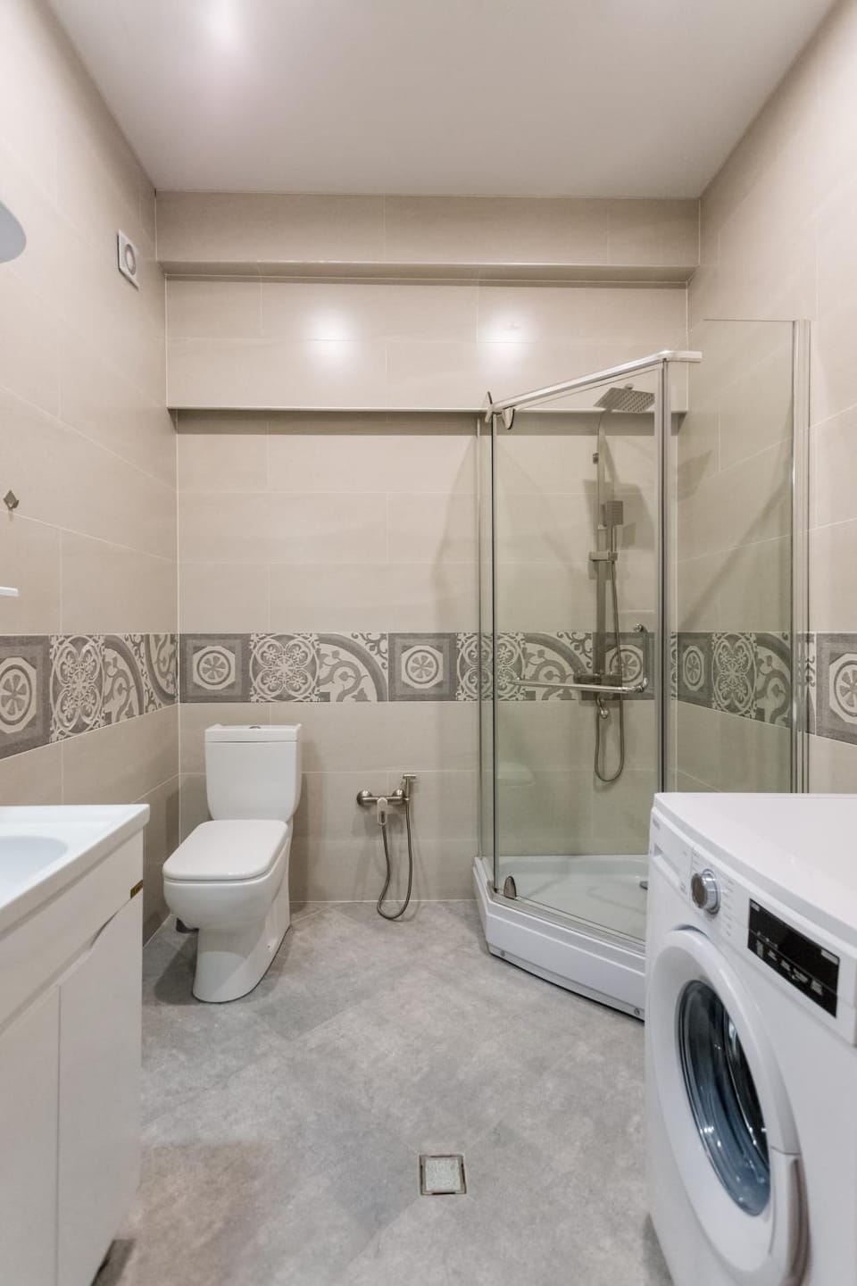 Shower, Toilet, Bath