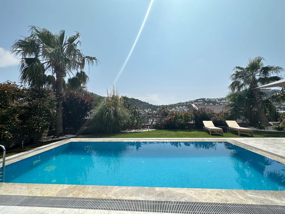 Villa Falcon with Swimming Pool and Great Views in Yalikavak Bodrum Villa in Yalıkavak