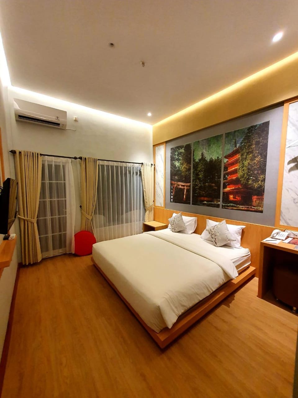Bed, Bedroom