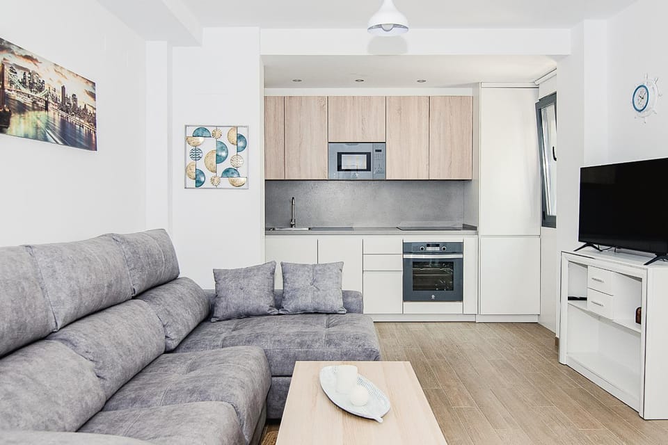 Nautilus 3 - Elegante Apartamento para 6 con Piscina, Wifi y AC en Rota Apartment in Rota