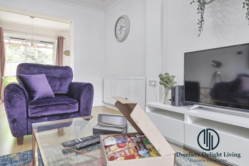 TV and multimedia, Living room, Seating area