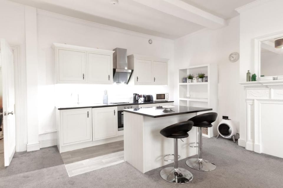 Chic Centrally Located 1 Bed Apt in Chester Apartment in Chester