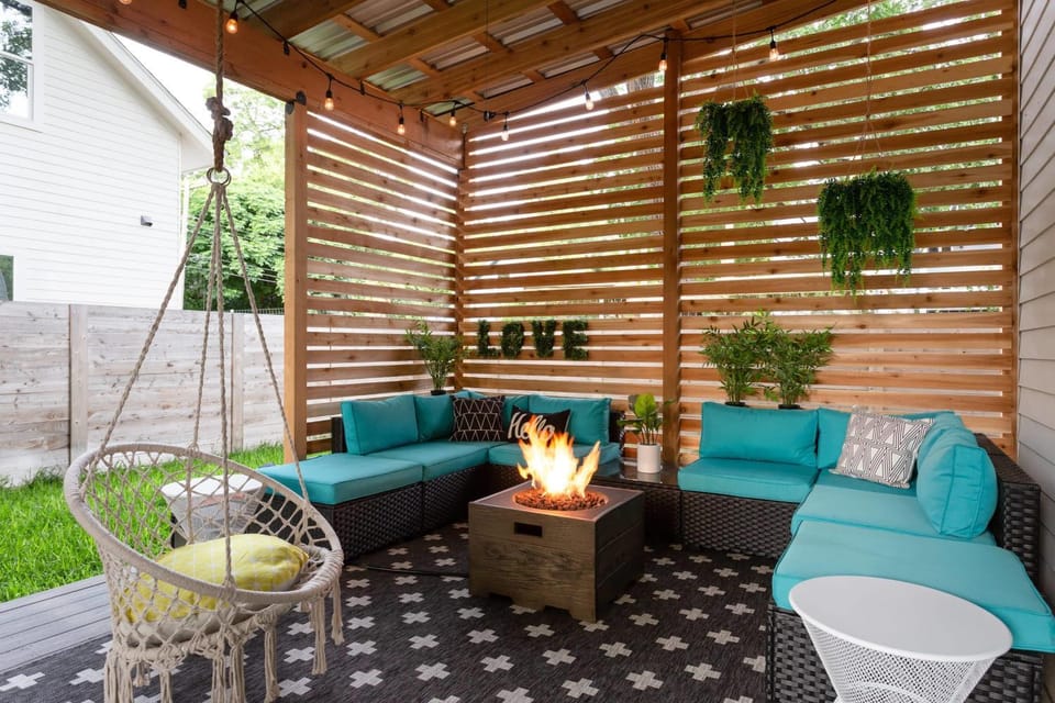 Patio, Seating area