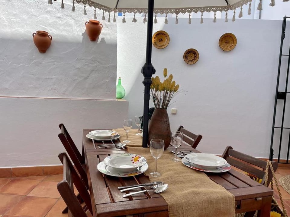 Patio, Off site, Dining area
