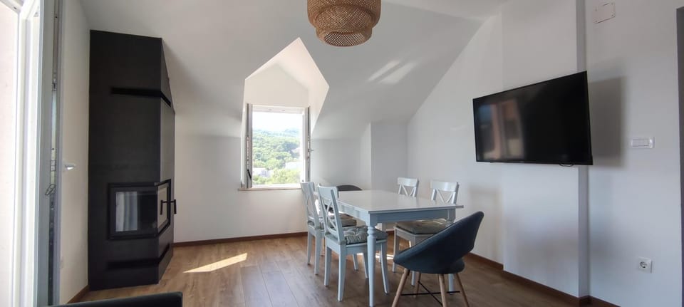TV and multimedia, Dining area