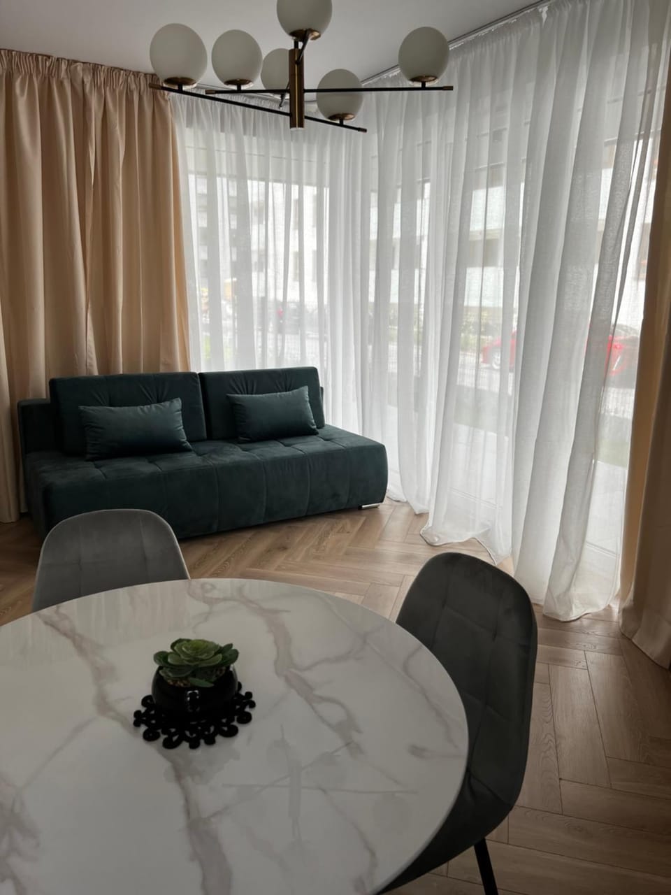 Living room, Dining area
