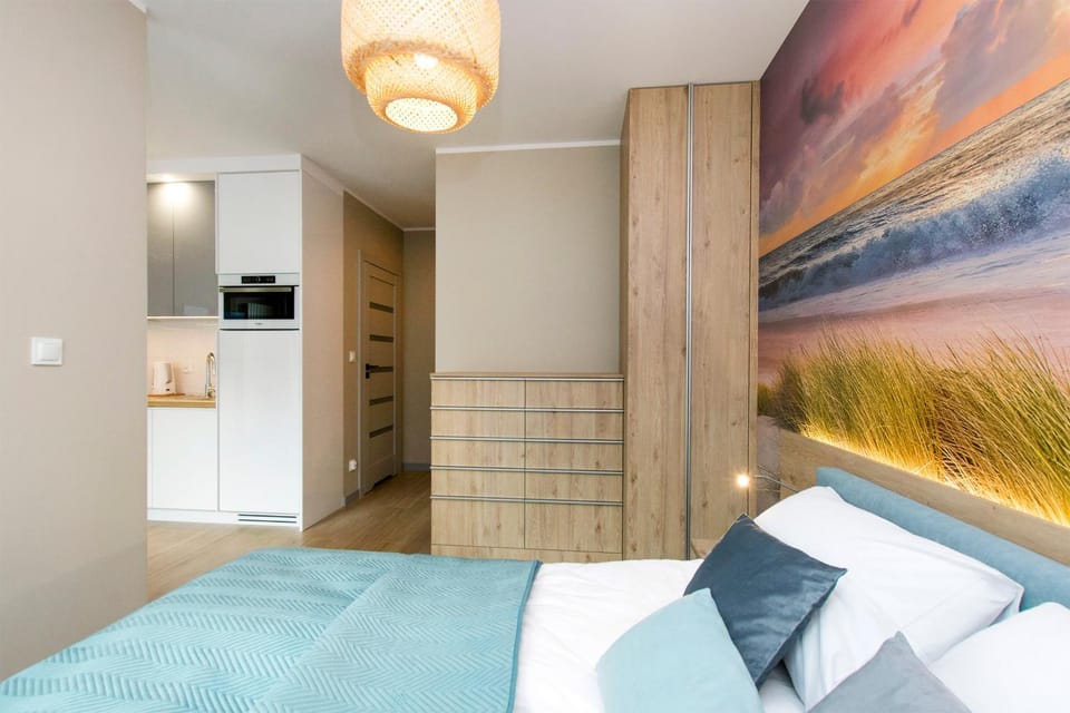 Bed, Photo of the whole room, Bedroom, minibar