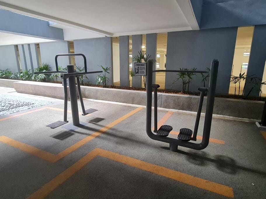 Contemporary 2R2B Studio 10 minutes from KLCC Apartment in Federal Territory of Kuala Lumpur
