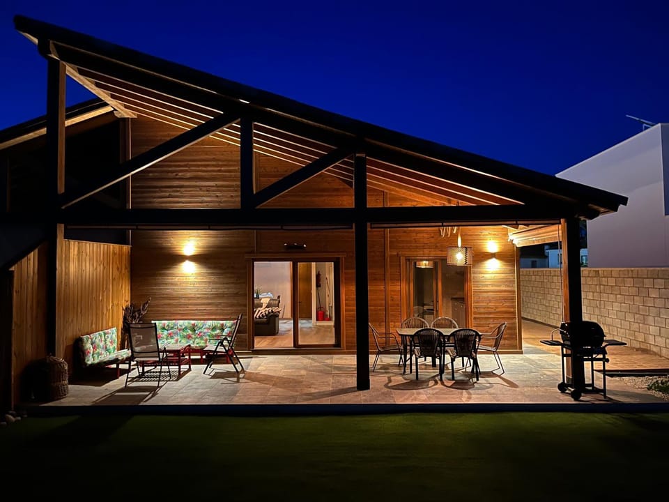 Property building, Night
