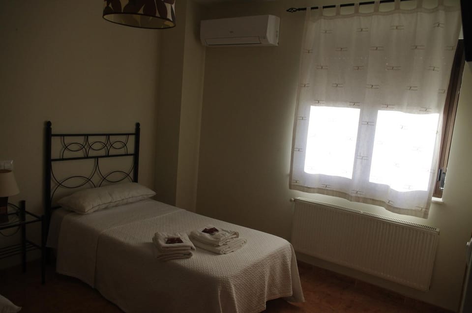 Hotel la Hoja*** House in Castile and León