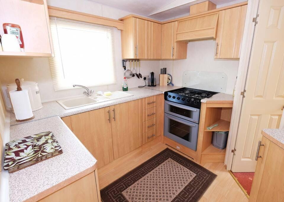 Hedgehog Holiday Home in the countryside, 10 mins to Lligwy beach Apartment in Wales