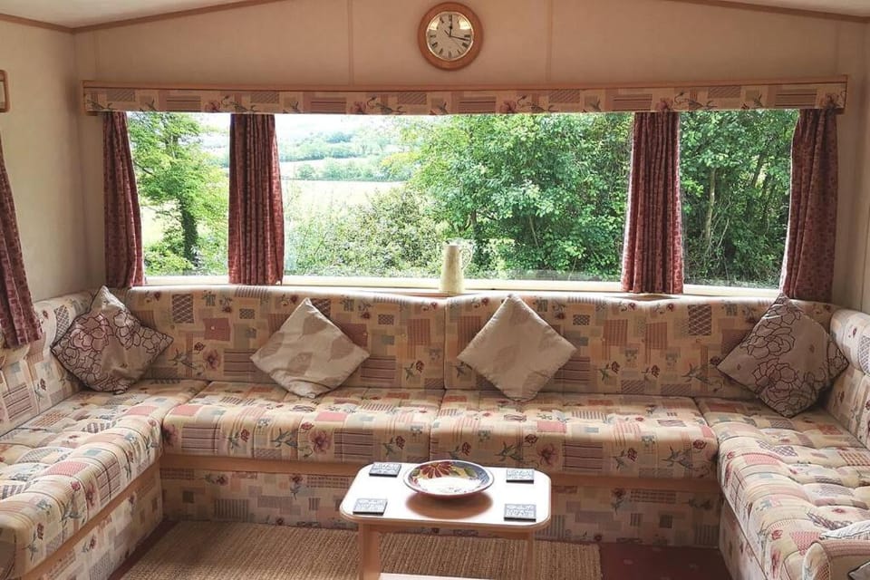 Hedgehog Holiday Home in the countryside, 10 mins to Lligwy beach Apartment in Wales