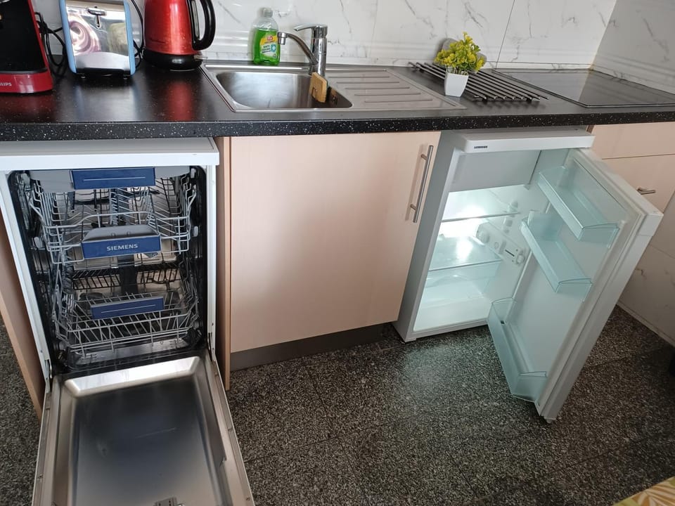Nice family studio in villa Sceaux 600m RER B direct to Notre-Dame Apartment in Île-de-France