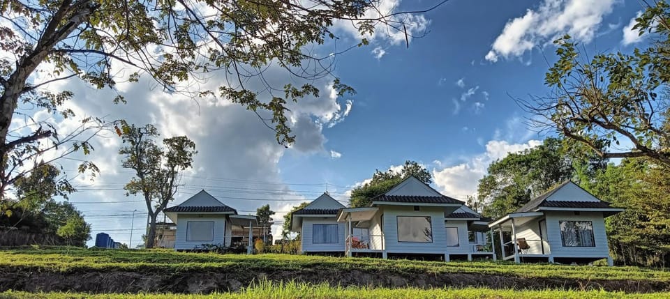 Property building, Day, Natural landscape